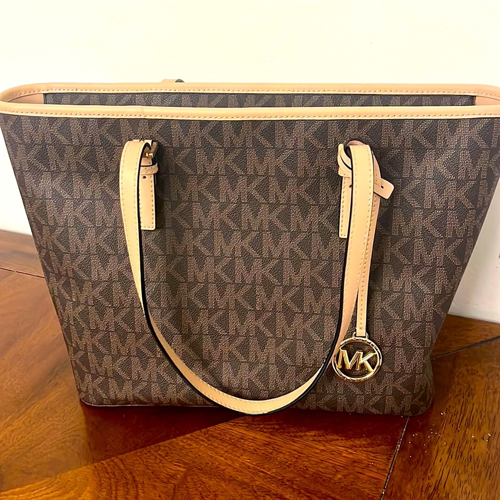 MICHAEL KORS